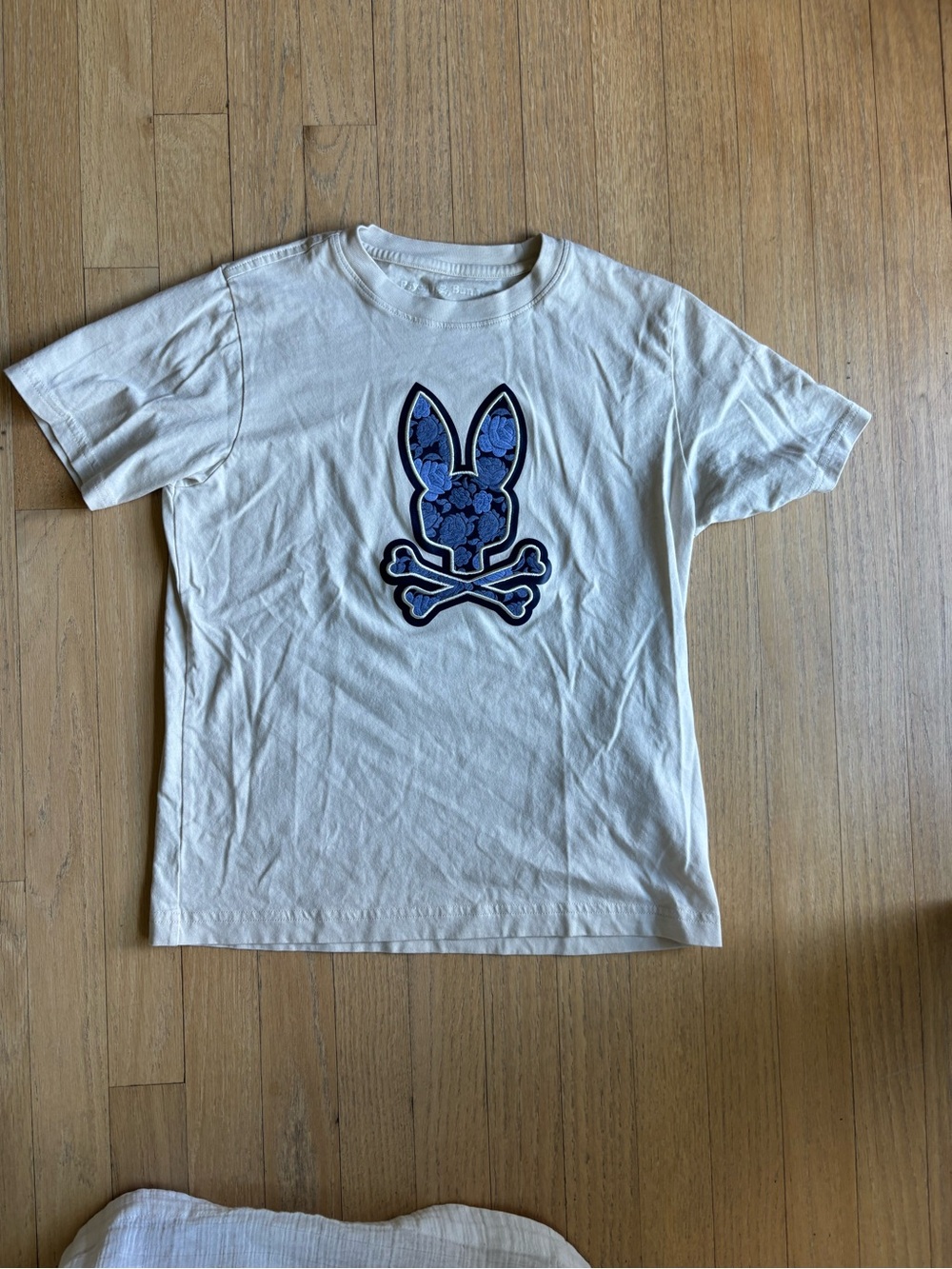 Psycho Bunny Cream Tee with Blue Bunny Skull Patch